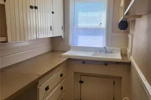 164 Morris Ave, Pawtucket, RI 02860 - Photo 16