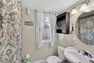 80 Dewey Ave, Pawtucket, RI 02861 - Photo 18