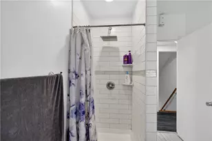 80 Dewey Ave, Pawtucket, RI 02861 - Photo 36