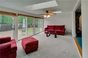 75 Selma St, Cranston, RI 02920 - Photo 10