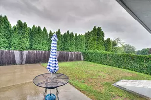 75 Selma St, Cranston, RI 02920 - Photo 38