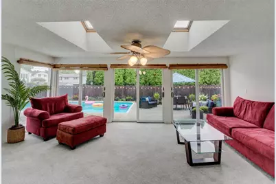 75 Selma Street, Cranston, RI 02920 - Photo 8