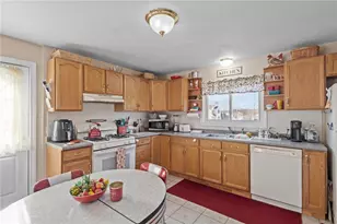 100 Lyman Ave, North Providence, RI 02911 - Photo 10