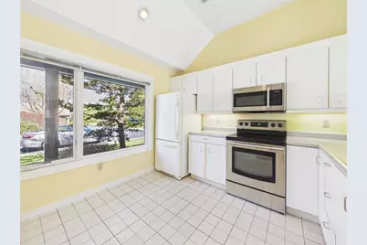 4 Meadowbrook Way, Narragansett, RI 02882 - Photo 4