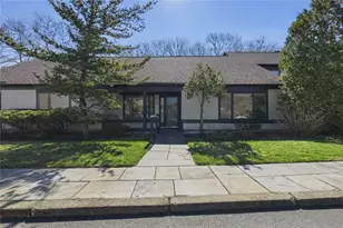 4 Meadowbrook Way, Narragansett, RI 02882 - Photo 1