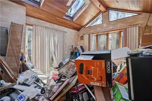 66 Edgehill Rd, Providence, RI 02906 - Photo 6