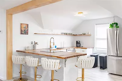 49 Wealth Avenue, Providence, RI 02908 - Photo 32