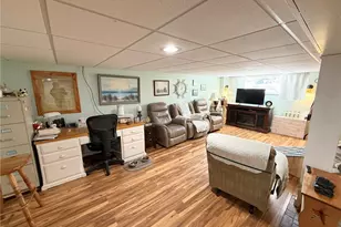 366 Aylsworth Ave, Woonsocket, RI 02895 - Photo 22