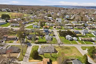 24 Kearns Ave, Tiverton, RI 02878 - Photo 32