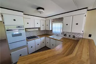 1340 County St St, Attleboro, MA 02703 - Photo 2