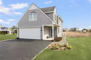 18 Starfish Dr, Narragansett, RI 02882 - Photo 1