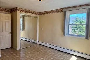 37 N Fairview St, Johnston, RI 02919 - Photo 16