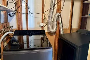 37 N Fairview St, Johnston, RI 02919 - Photo 24