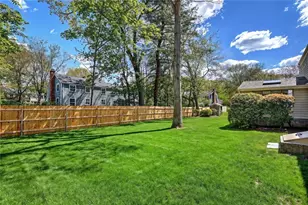 18 Chantilly Dr, Barrington, RI 02806 - Photo 34