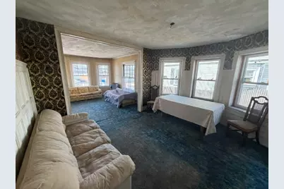 107 Massasoit Avenue, Cranston, RI 02905 - Photo 6