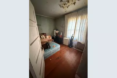 107 Massasoit Avenue, Cranston, RI 02905 - Photo 10