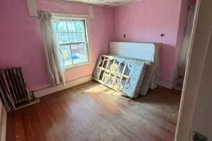 107 Massasoit Ave, Cranston, RI 02905 - Photo 12