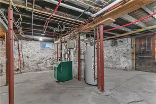 215 Kenyon Ave, Pawtucket, RI 02861 - Photo 28