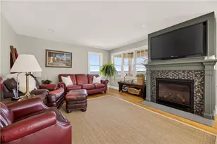 110 Seaview Ave, North Kingstown, RI 02852 - Photo 20