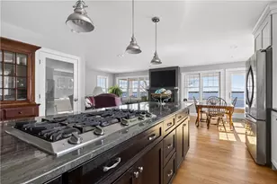 110 Seaview Ave, North Kingstown, RI 02852 - Photo 18