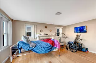 92 Weeden Ave, East Providence, RI 02916 - Photo 4