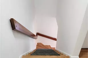 44 Nellie St, Providence, RI 02904 - Photo 8