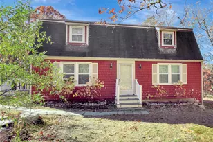 89 Narrow Ln, Charlestown, RI 02813 - Photo 1