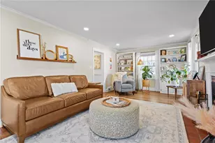 21 Belgrade Ave, Pawtucket, RI 02861 - Photo 4