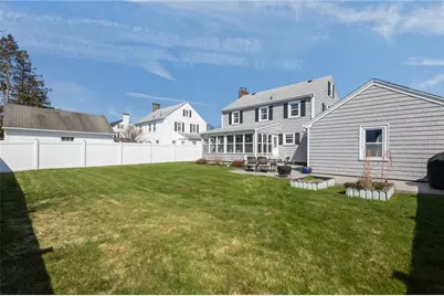 21 Belgrade Avenue, Pawtucket, RI 02861 - Photo 22