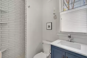 225 5th St, Providence, RI 02906 - Photo 16