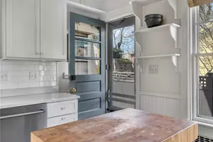 225 5th St, Providence, RI 02906 - Photo 28