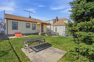 32 Crawford St, Cranston, RI 02910 - Photo 2