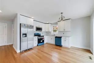 68 Greene St, Warwick, RI 02886 - Photo 4