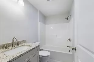 68 Greene St, Warwick, RI 02886 - Photo 8