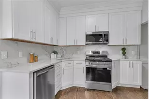 19 Greene Ln, Newport, RI 02840 - Photo 2