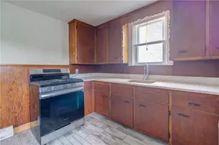 131 Washington Ave, Providence, RI 02905 - Photo 4