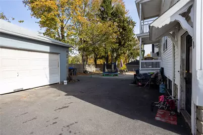 131 Washington Avenue #3, Providence, RI 02905 - Photo 2