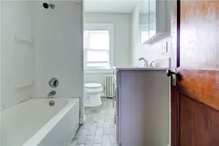 131 Washington Ave, Providence, RI 02905 - Photo 16