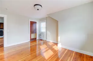 131 Washington Ave, Providence, RI 02905 - Photo 14