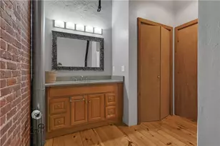 407 Pine St, Providence, RI 02903 - Photo 10