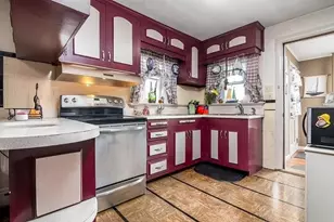 4 Lake Ave, Tiverton, RI 02878 - Photo 6