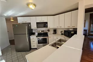 364 Bellevue Ave, Newport, RI 02840 - Photo 14