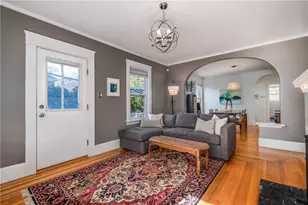 76 Blaisdell Ave, Pawtucket, RI 02860 - Photo 6