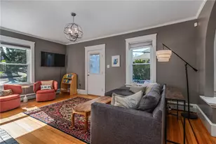 76 Blaisdell Ave, Pawtucket, RI 02860 - Photo 8