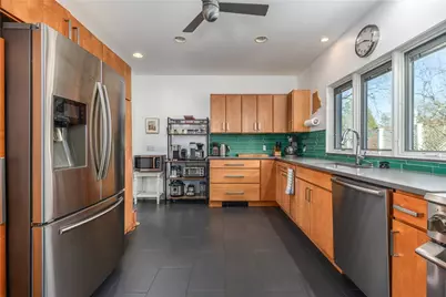 76 Blaisdell Avenue, Pawtucket, RI 02860 - Photo 18