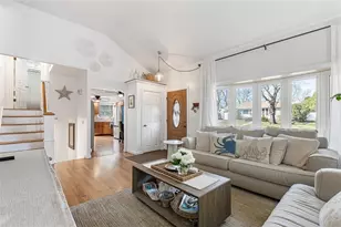 26 Manning Dr, East Providence, RI 02915 - Photo 8