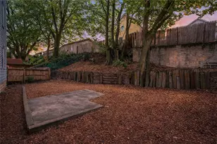 23 Whitehall St, Providence, RI 02909 - Photo 8