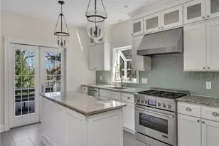 181 Arlington Ave, Providence, RI 02906 - Photo 18