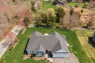 2 Waterview Ln, Warren, RI 02885 - Photo 2