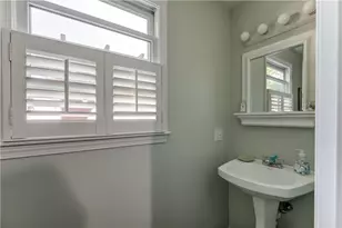 66 McCorrie Ln, Portsmouth, RI 02871 - Photo 12